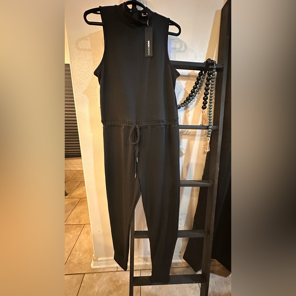 Fashion Nova Black Sleeveless Jumpsuit